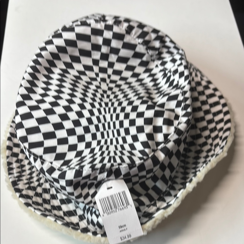 Disney Alice in Wonderland Black and White Checkered Hat.
